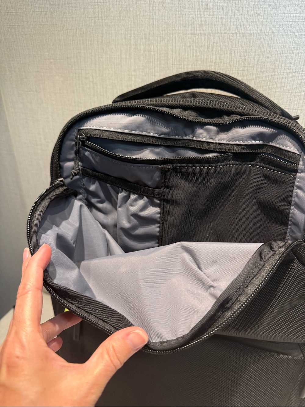 Aer City Pack Pro 2 24L Backpack Laptop Black Adjustable Padded Multi Pockets - Picture 3 of 9